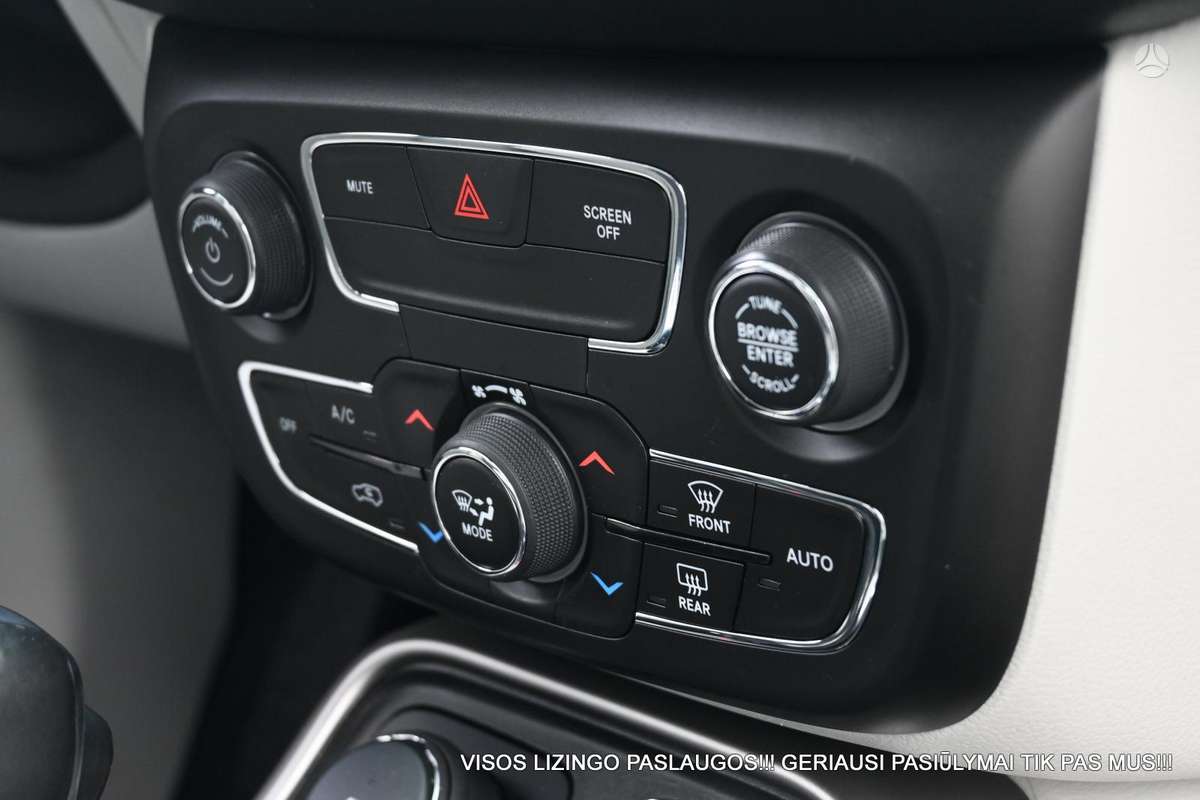 Jeep Compass, 2.4 l., off-road / crossover