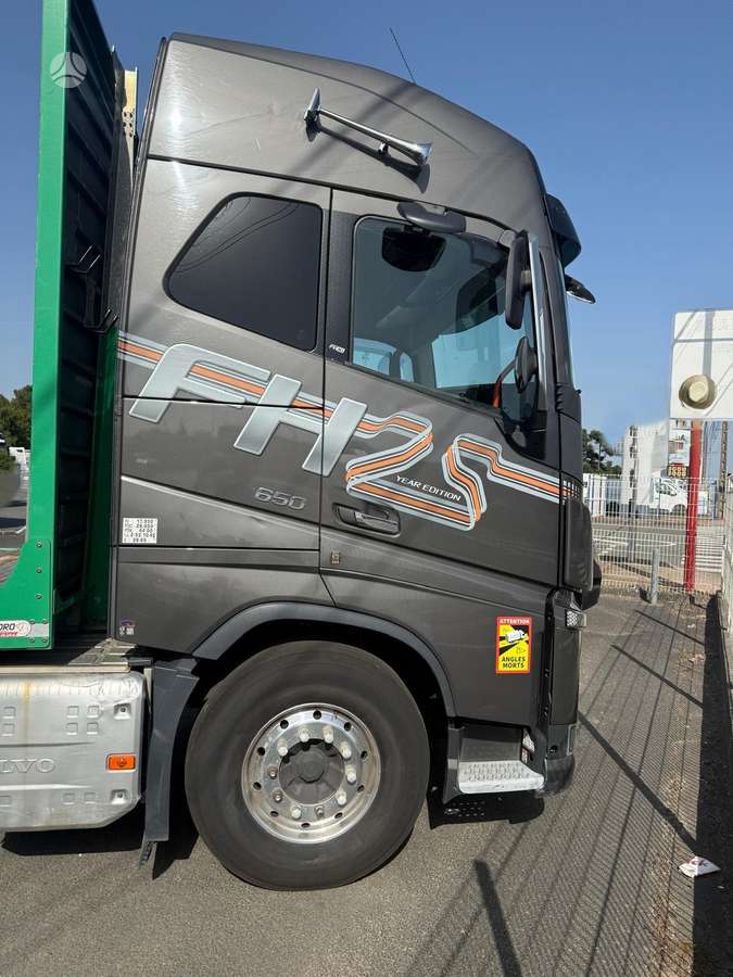 Volvo FH650 edition, flatbeds
