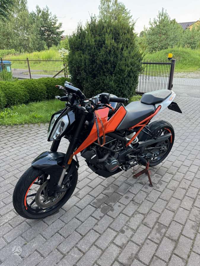 KTM Duke 125cc, street / classic
