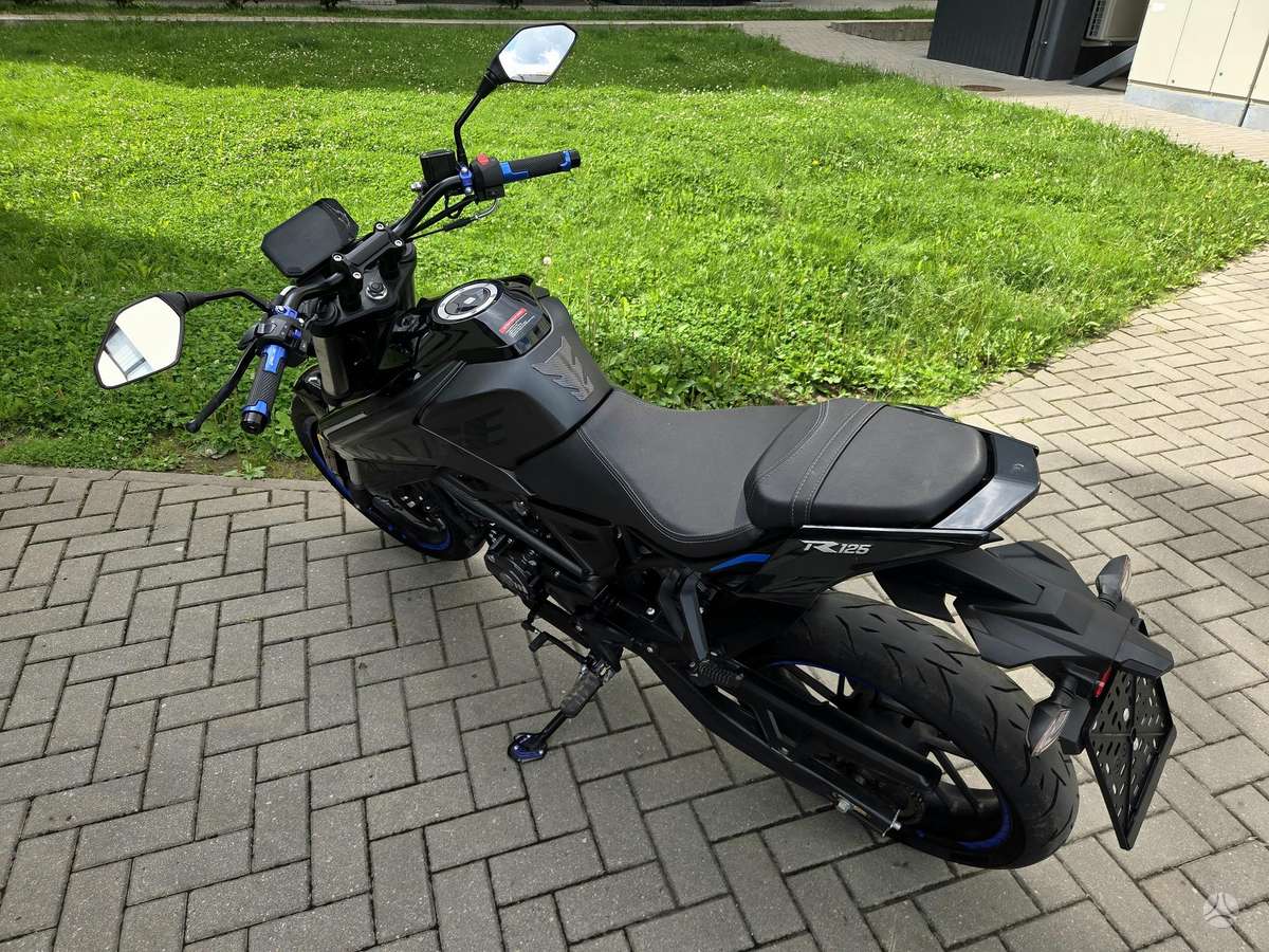 VOGE 125R 125cc, street / classic