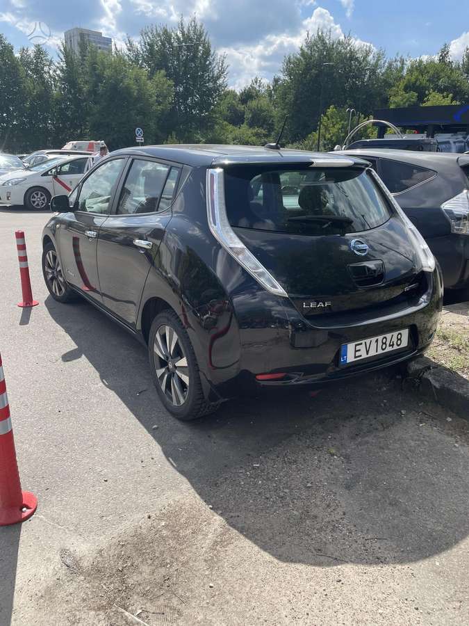 Nissan Leaf, 30 kWh, hečbekas