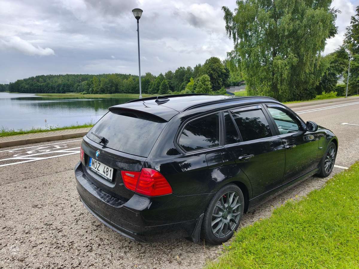 BMW 320, 2.0 l., universalas