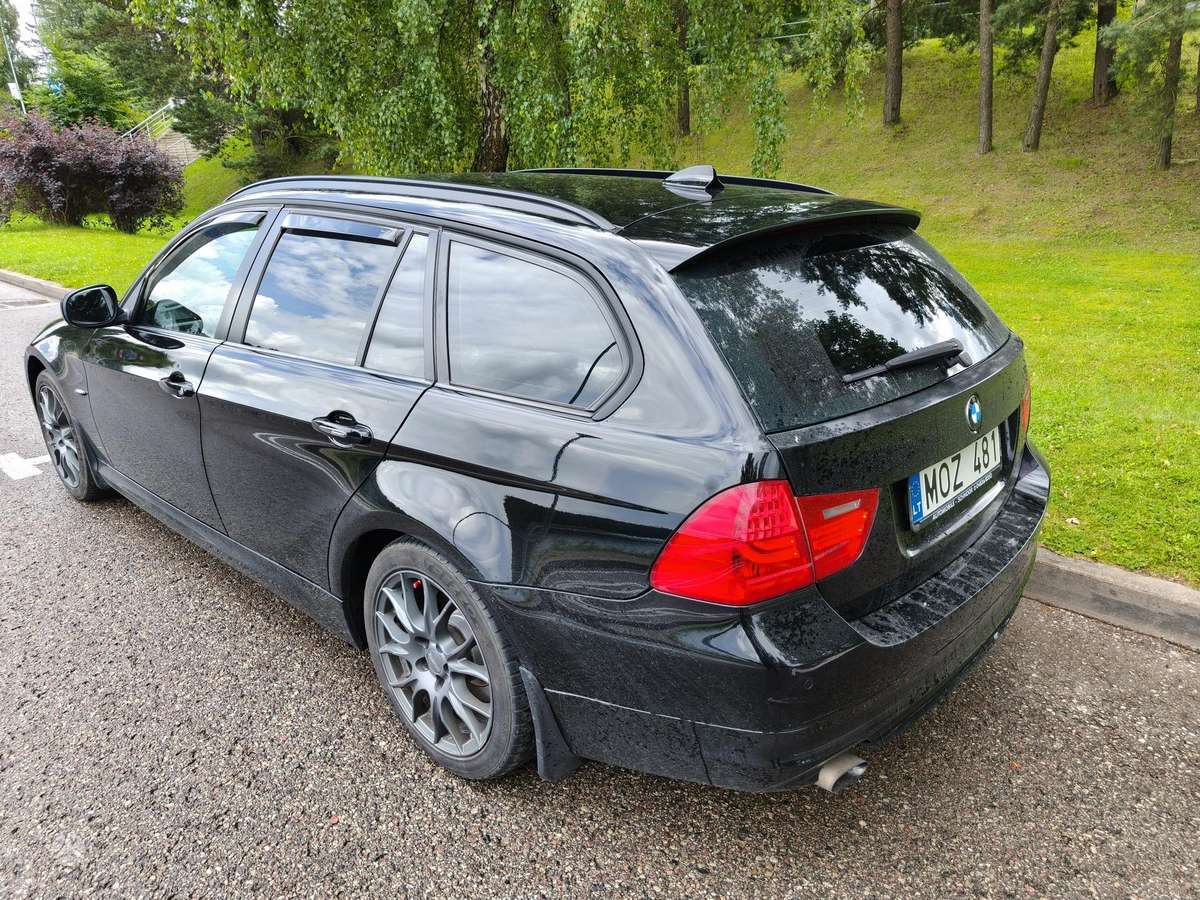 BMW 320, 2.0 l., universalas