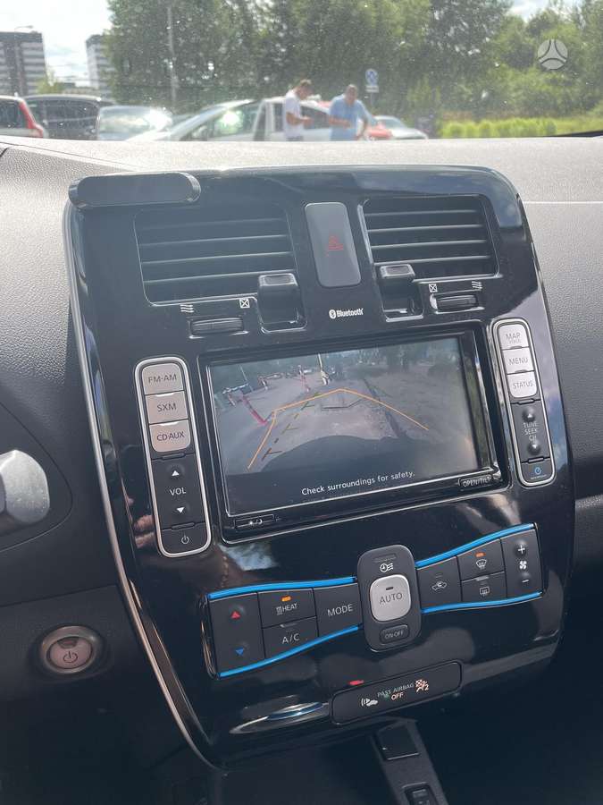 Nissan Leaf, 30 kWh, hečbekas
