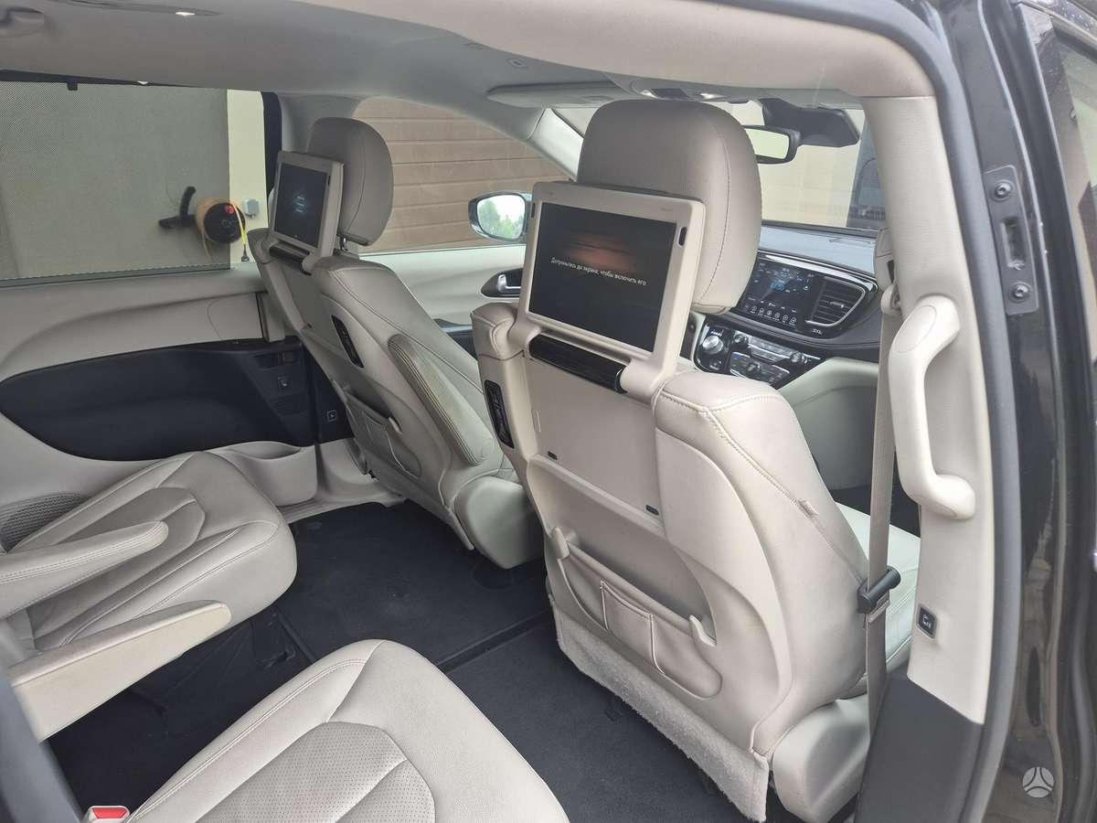 Chrysler Pacifica, 3.6 l., Минивэн