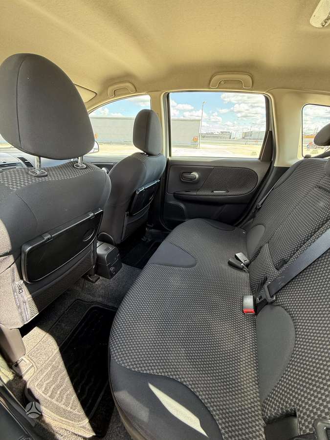 Nissan Note, 1.6 l., Хэтчбек