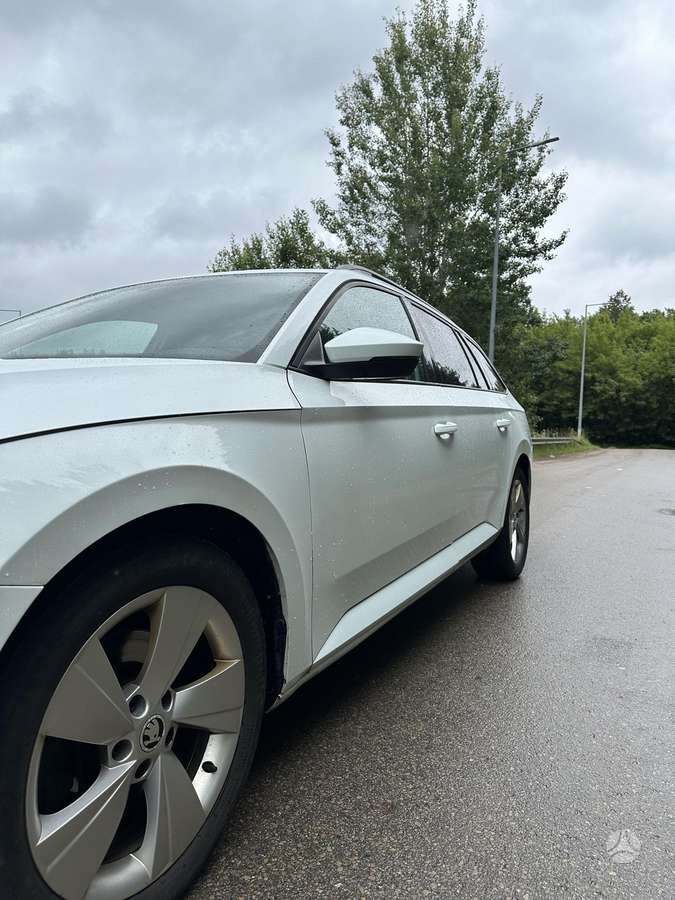 Skoda Superb, 2.0 l., wagon