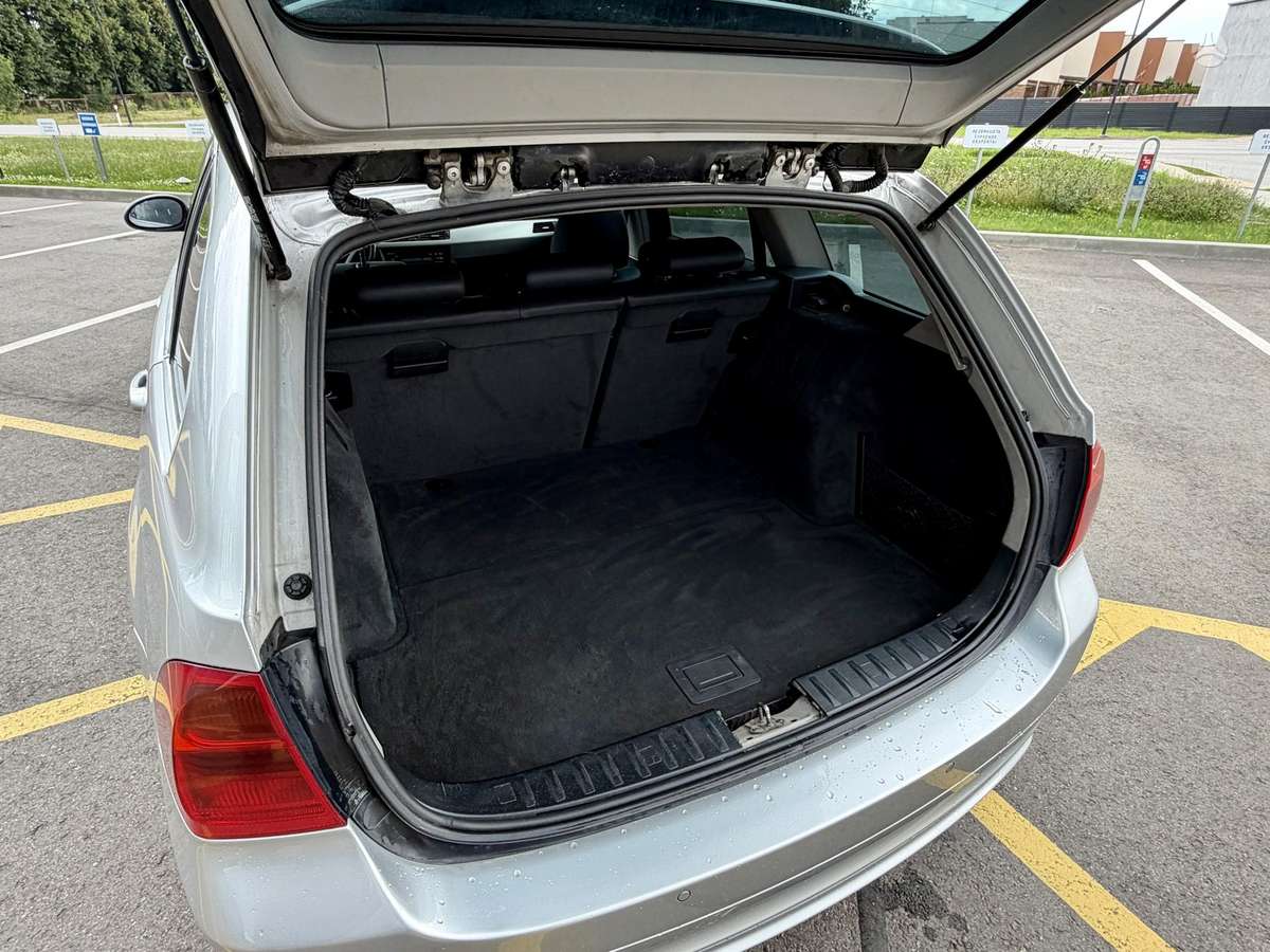 BMW 330, 3.0 l., universalas