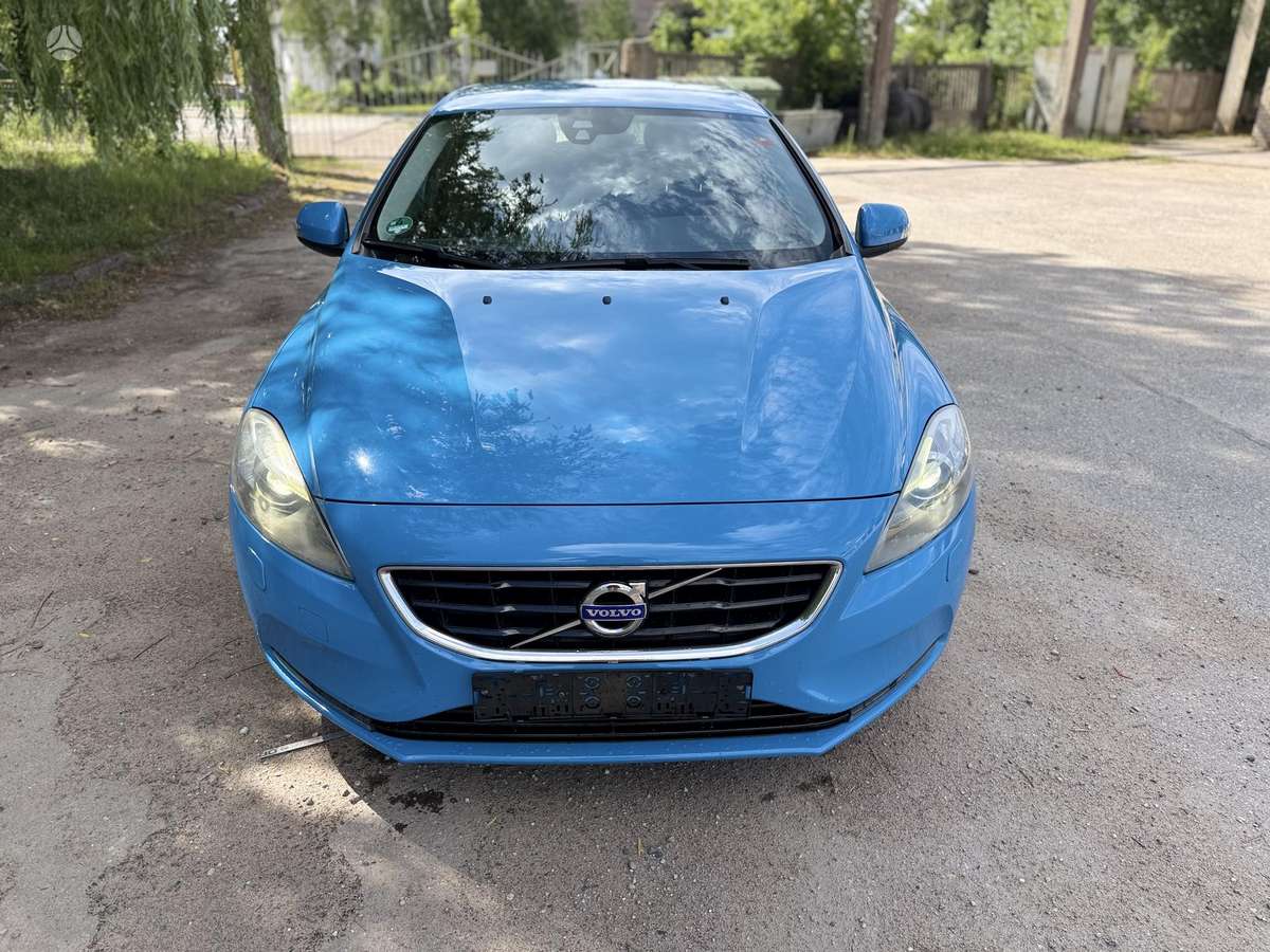Volvo V40, 2.0 l., Хэтчбек