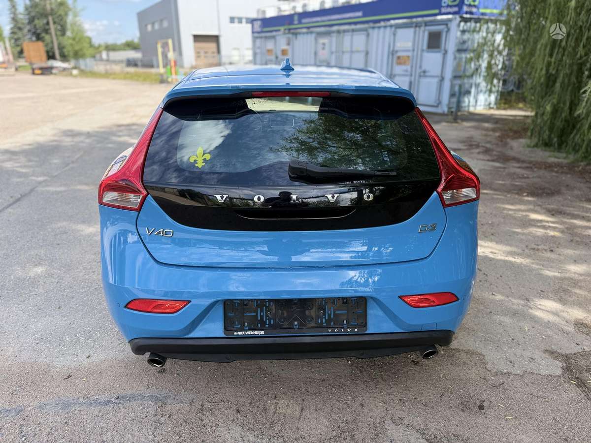 Volvo V40, 2.0 l., Хэтчбек