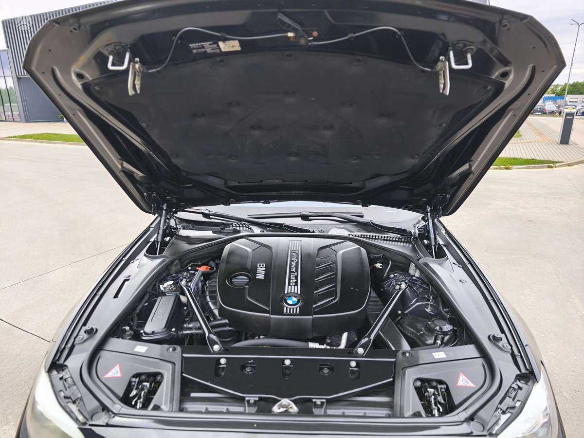 BMW 525, 2.0 l., Универсал