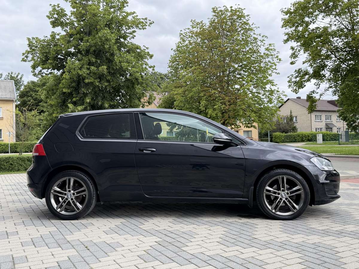 Volkswagen Golf - 4