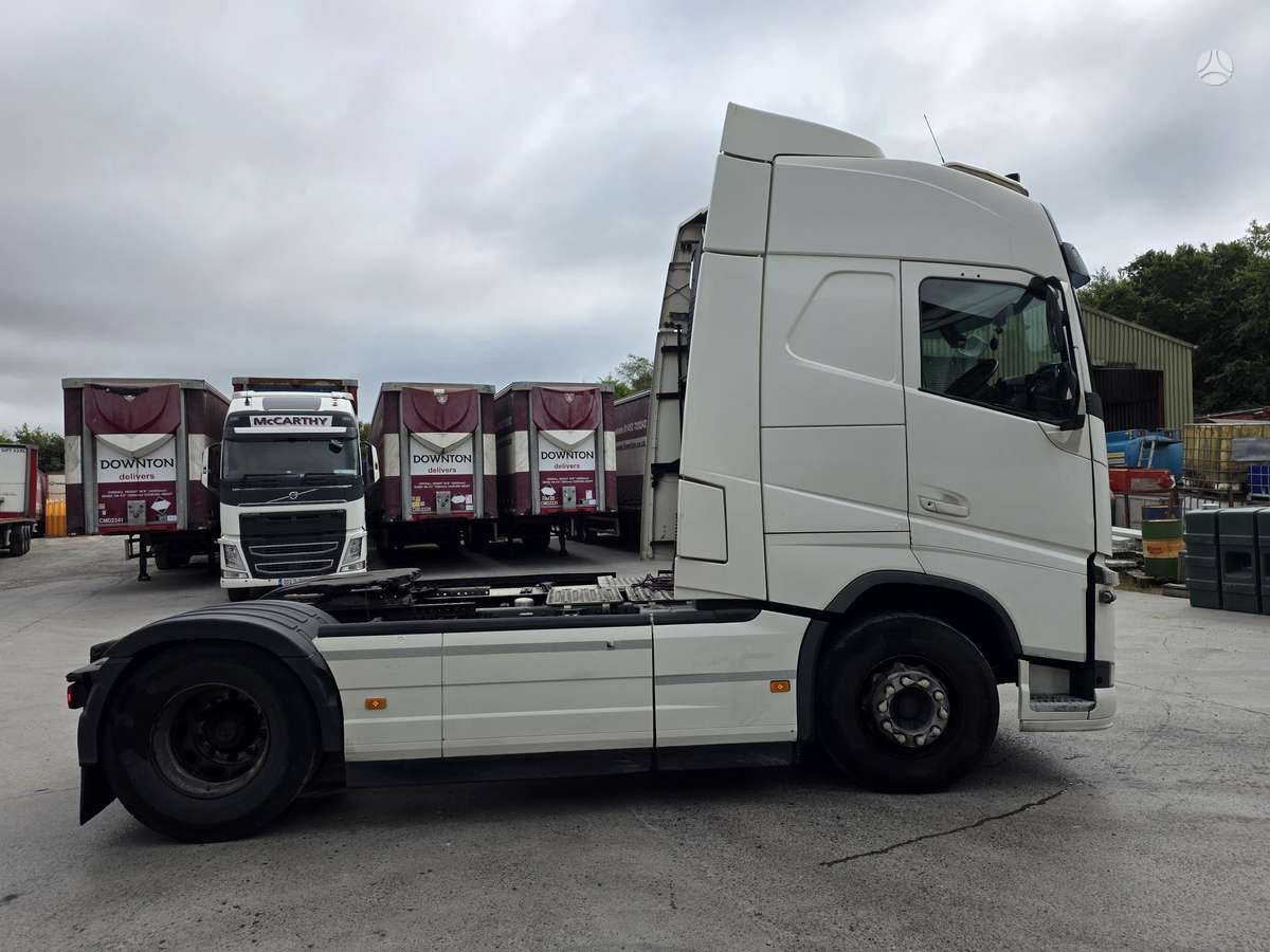 Volvo FH13-500, double sleeper