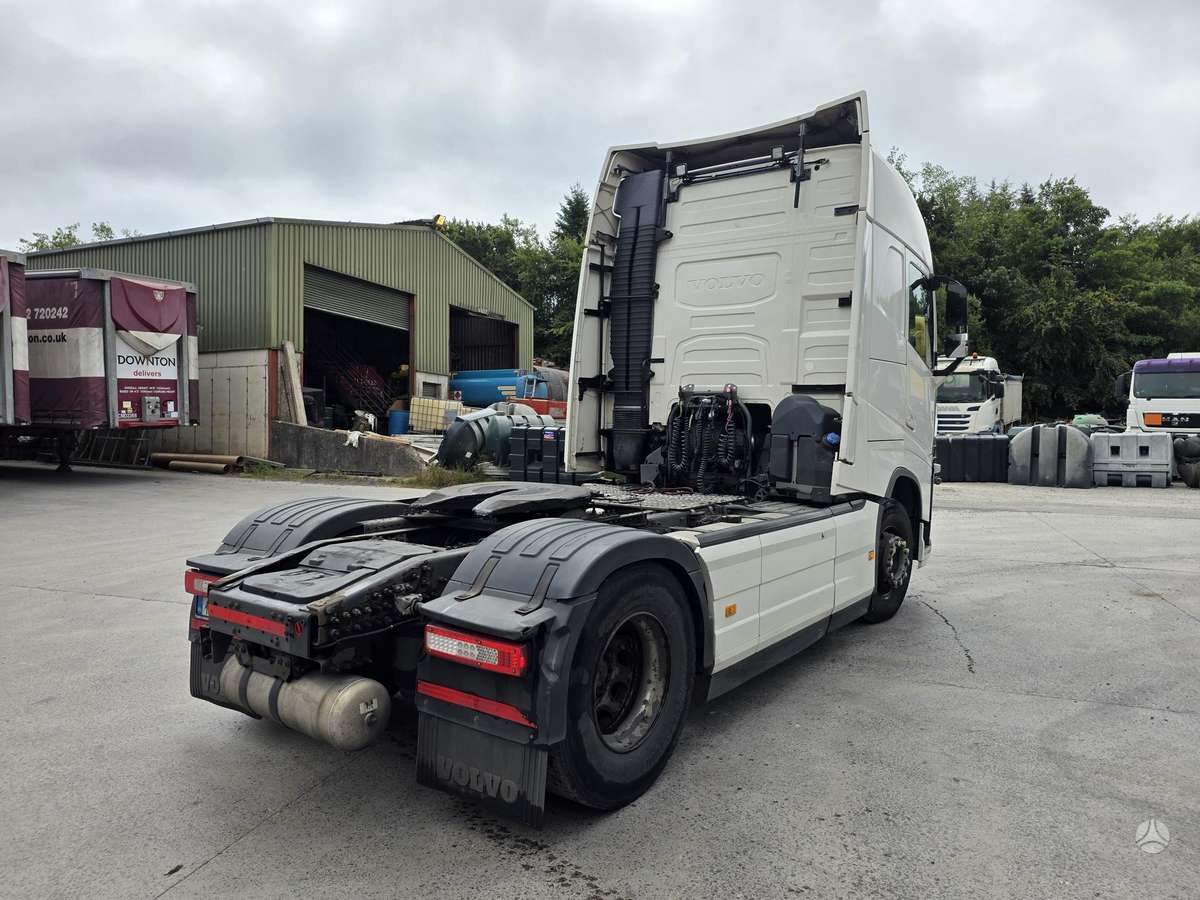 Volvo FH13-500, double sleeper