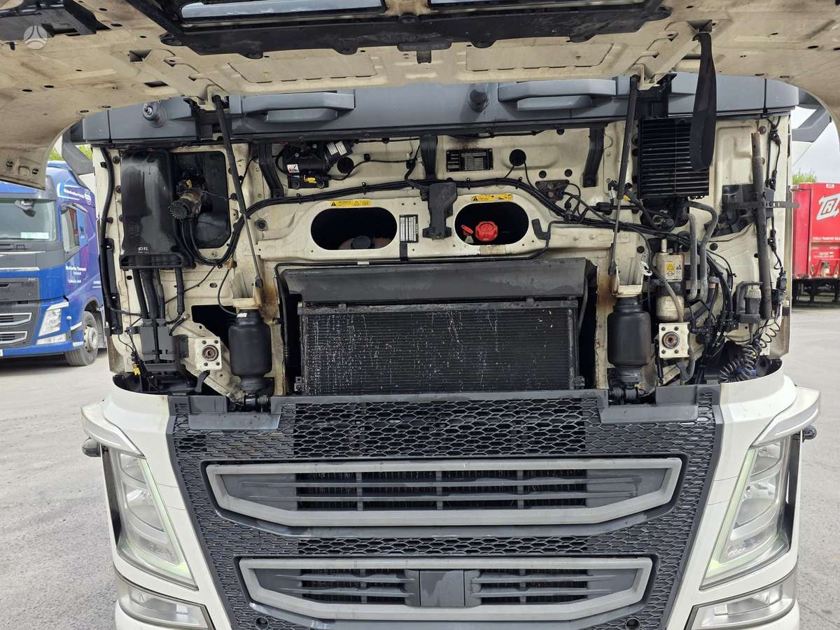 Volvo FH13-500, double sleeper