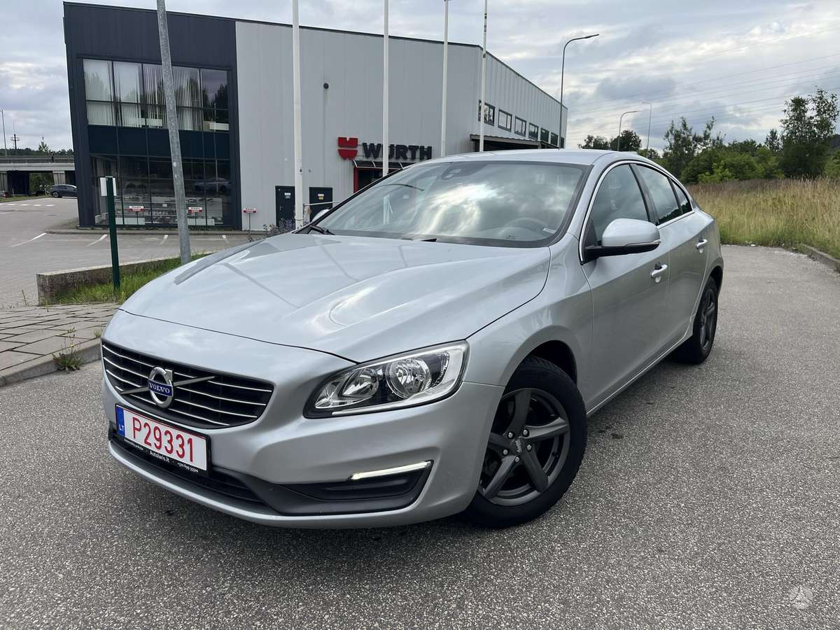 Volvo S60 - 1