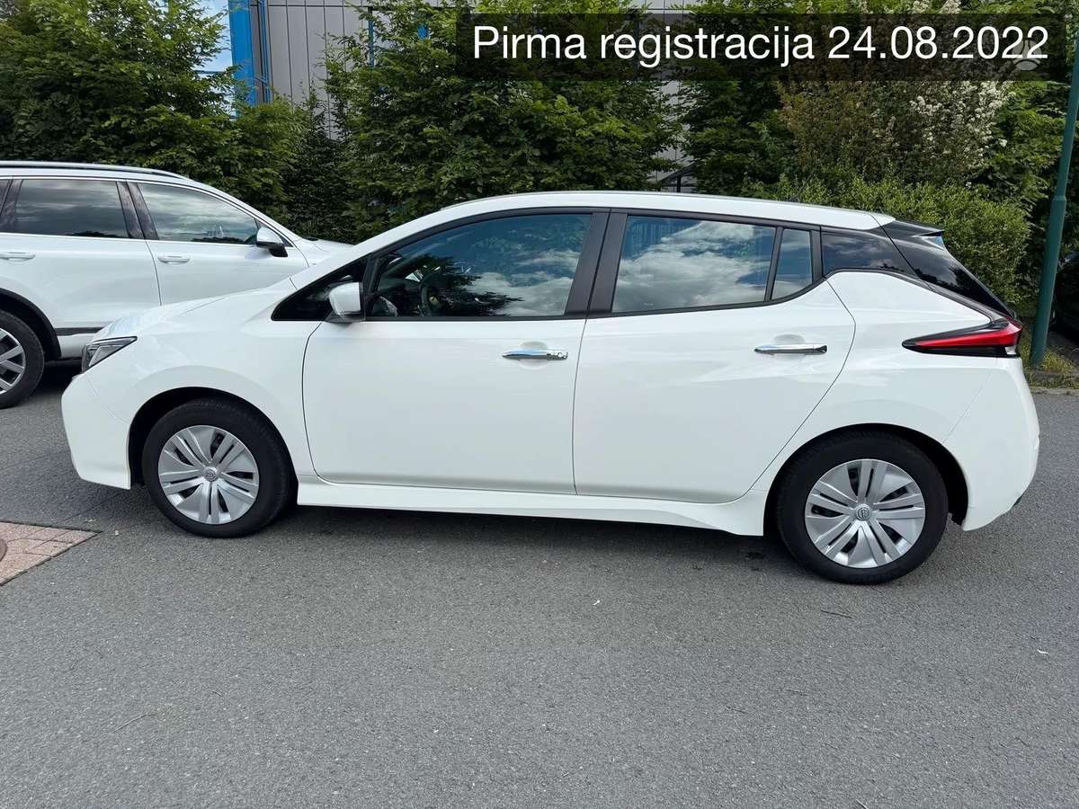 Nissan Leaf, 40 kWh, hatchback