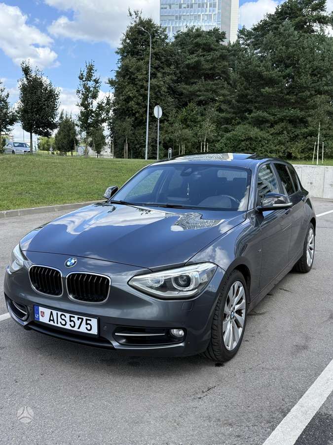 BMW 120, 2.0 l., hatchback