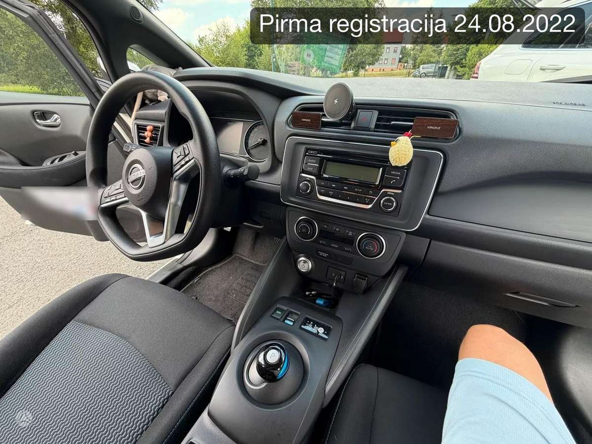Nissan Leaf, 40 kWh, hatchback