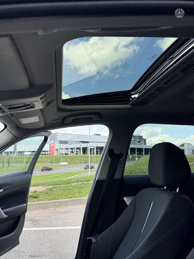 BMW 120, 2.0 l., hatchback