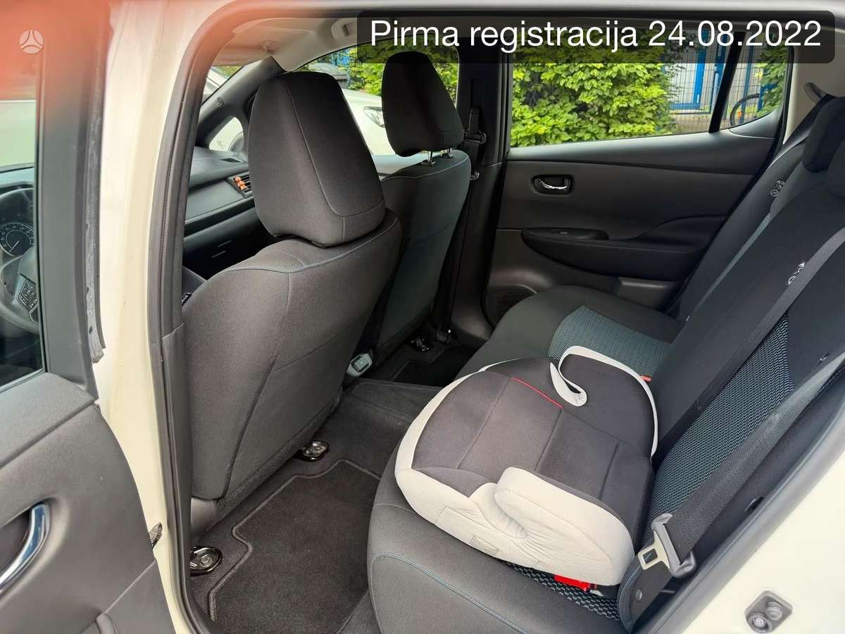 Nissan Leaf, 40 кВт·ч, Хэтчбек