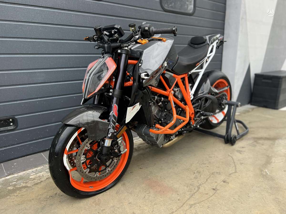 KTM Super Duke 1300cc, street / classic