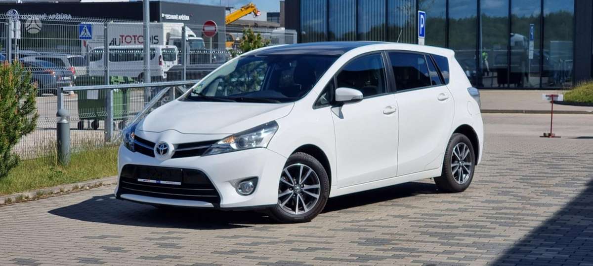 Toyota Verso - 2