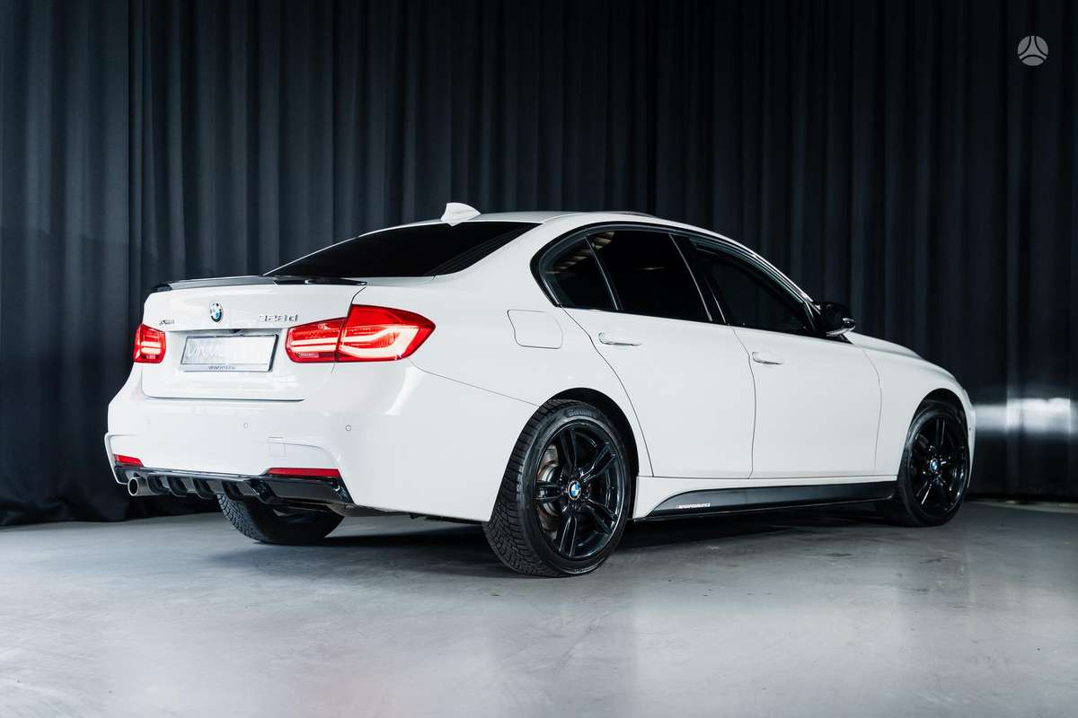 BMW 328, 2.0 l., Седан