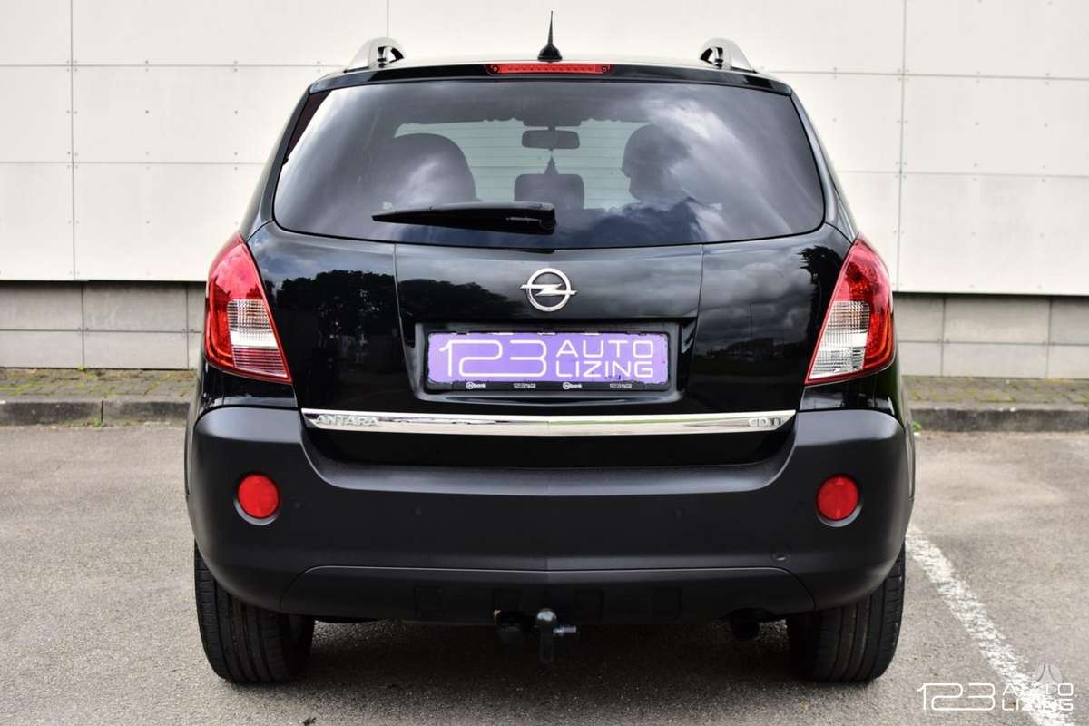 Opel Antara, 2.2 l., off-road / crossover