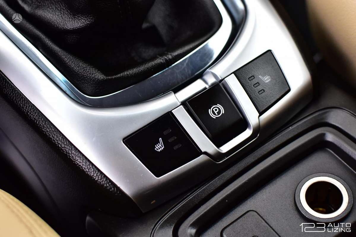 Opel Antara, 2.2 l., off-road / crossover
