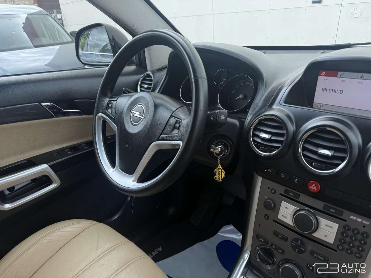 Opel Antara, 2.2 l., off-road / crossover
