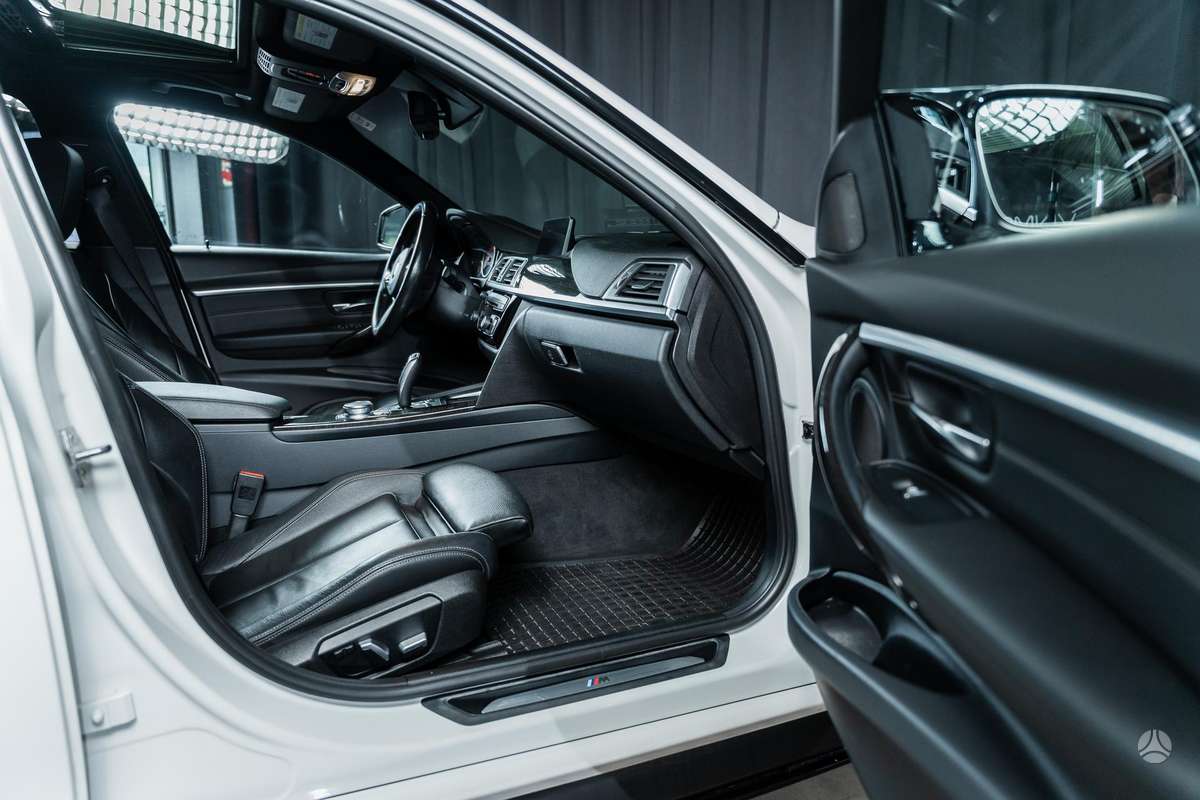 BMW 328, 2.0 l., Седан