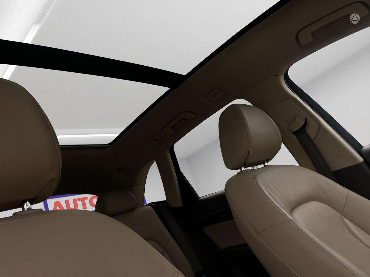 Audi Q5, 2.0 l., off-road / crossover