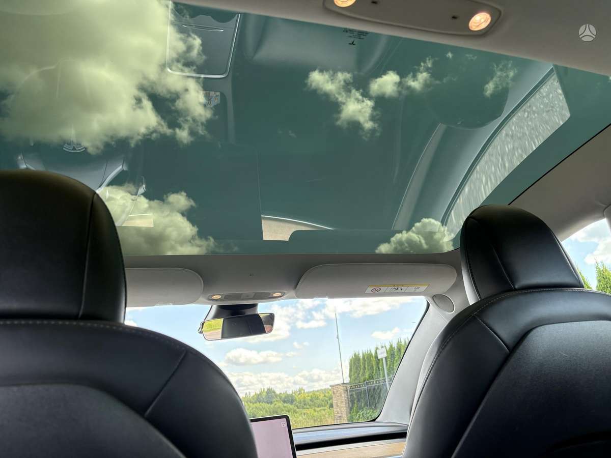 Tesla Model 3, 60 кВт·ч, Седан
