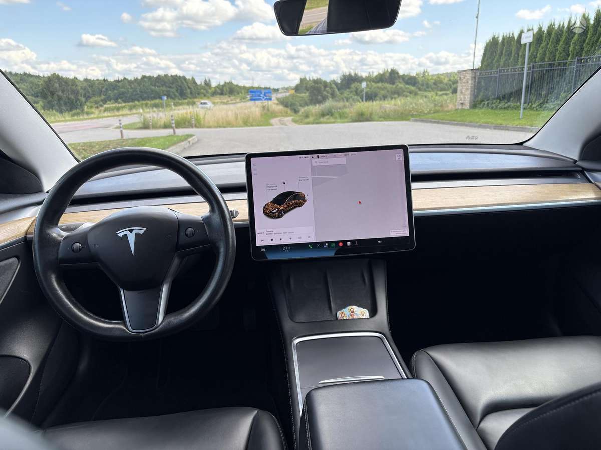 Tesla Model 3, 60 кВт·ч, Седан