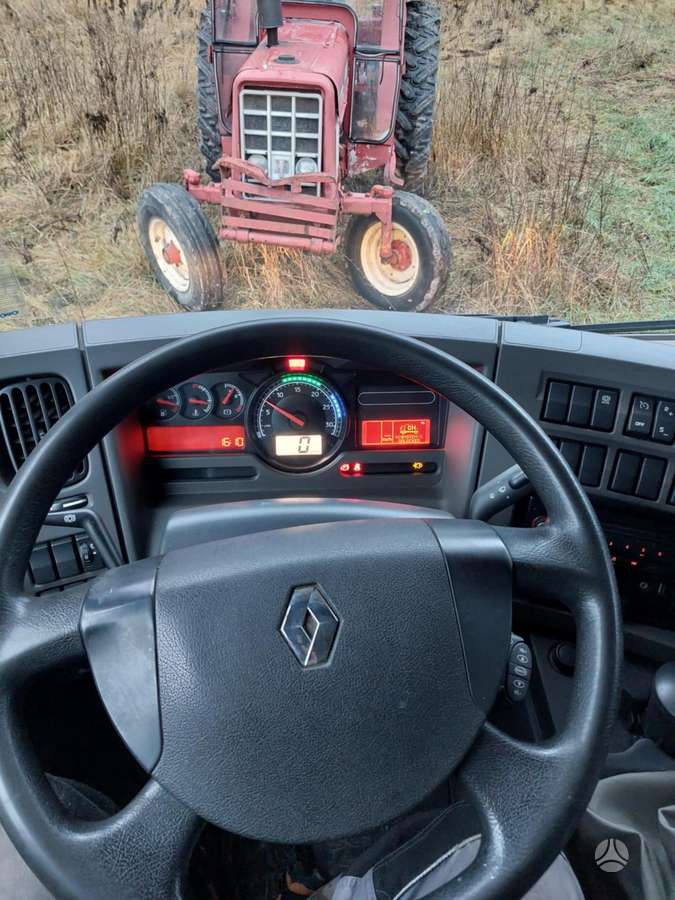 Renault Midlum, box trucks / box vans