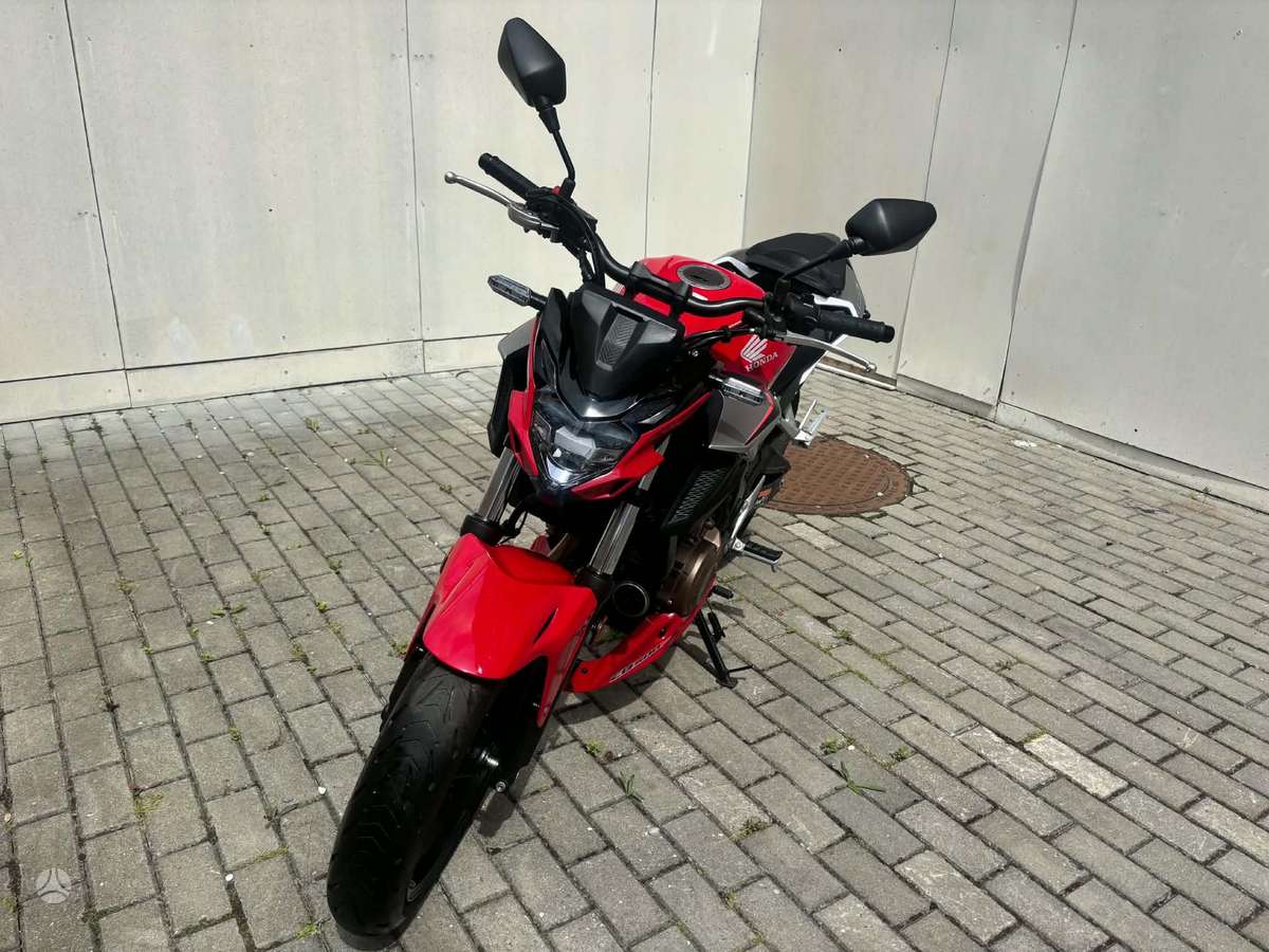 Honda CB 500cc, street / classic
