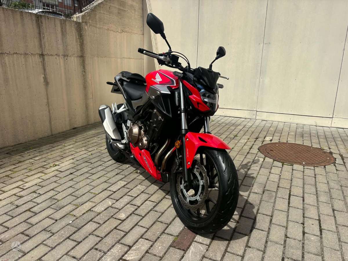 Honda CB 500cc, street / classic