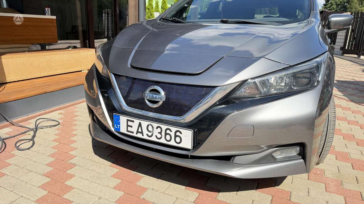 Nissan Leaf, 40 kWh, hatchback