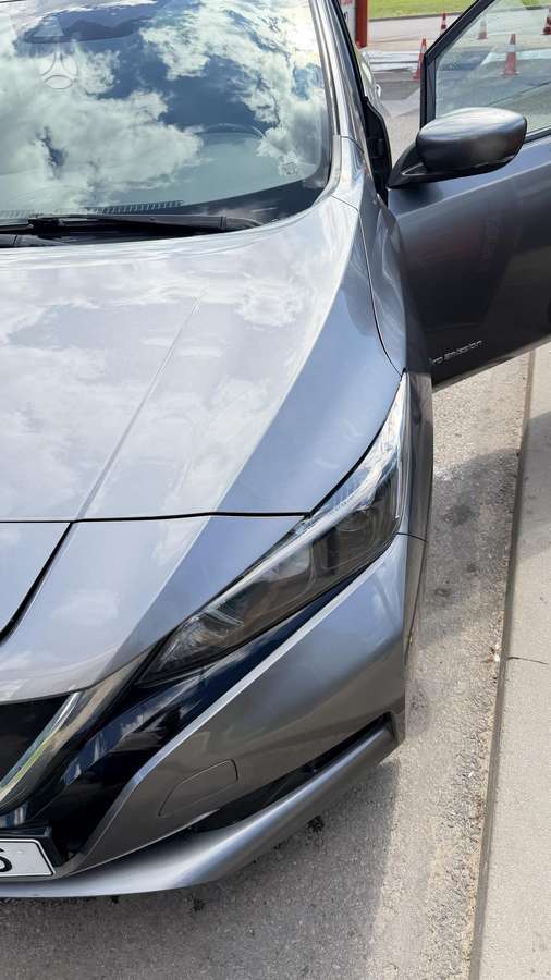 Nissan Leaf, 40 kWh, hatchback