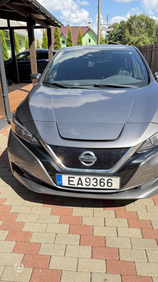 Nissan Leaf, 40 kWh, hatchback