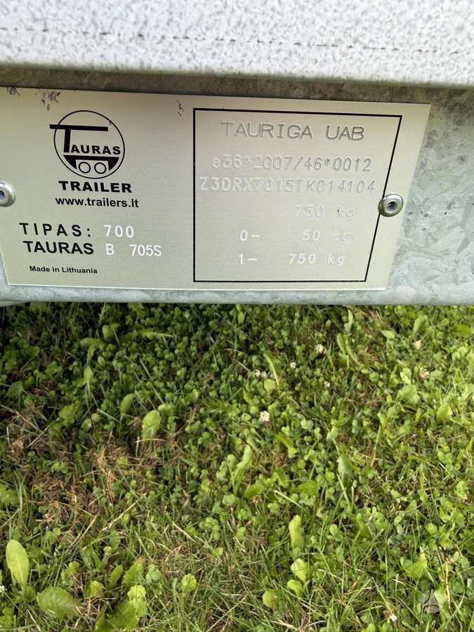Tauras B 705S, passenger car trailers