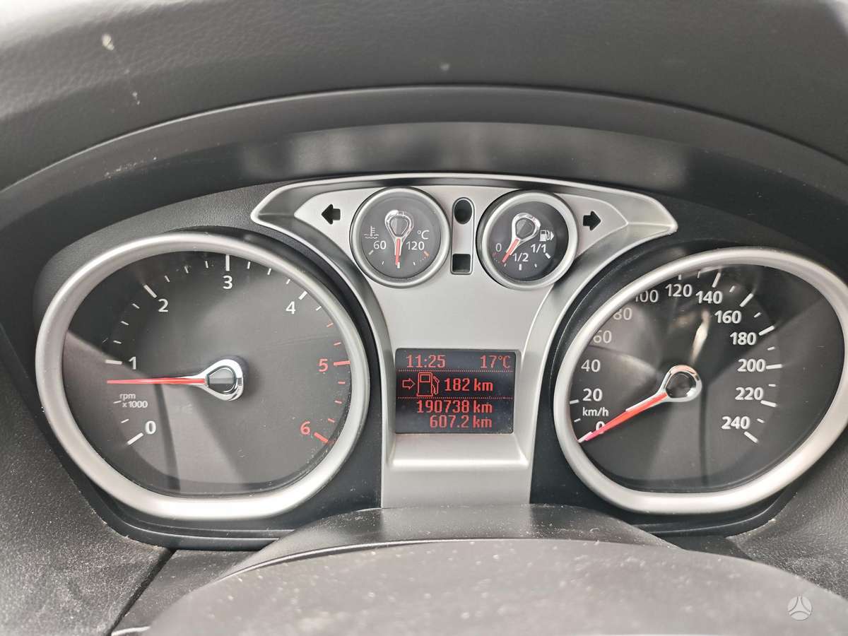 Ford Focus, 1.6 l., universalas