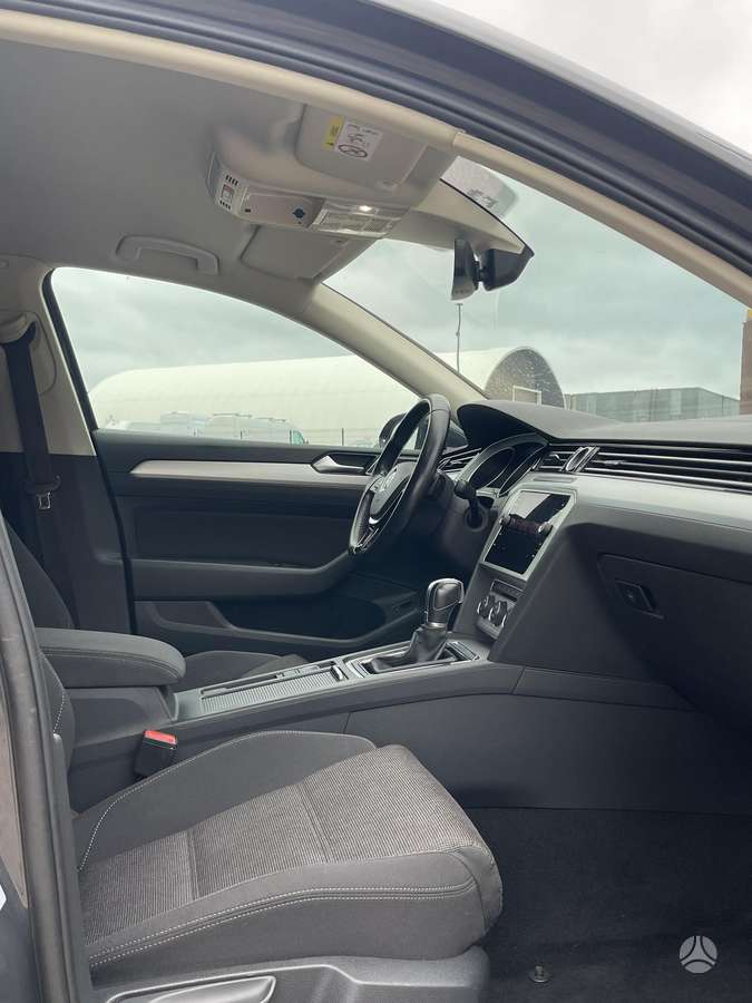 Volkswagen Passat, 2.0 l., Универсал
