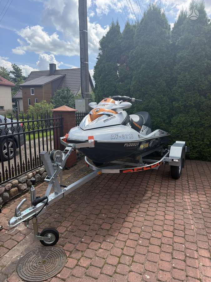 Sea-Doo RXT255, jet skis