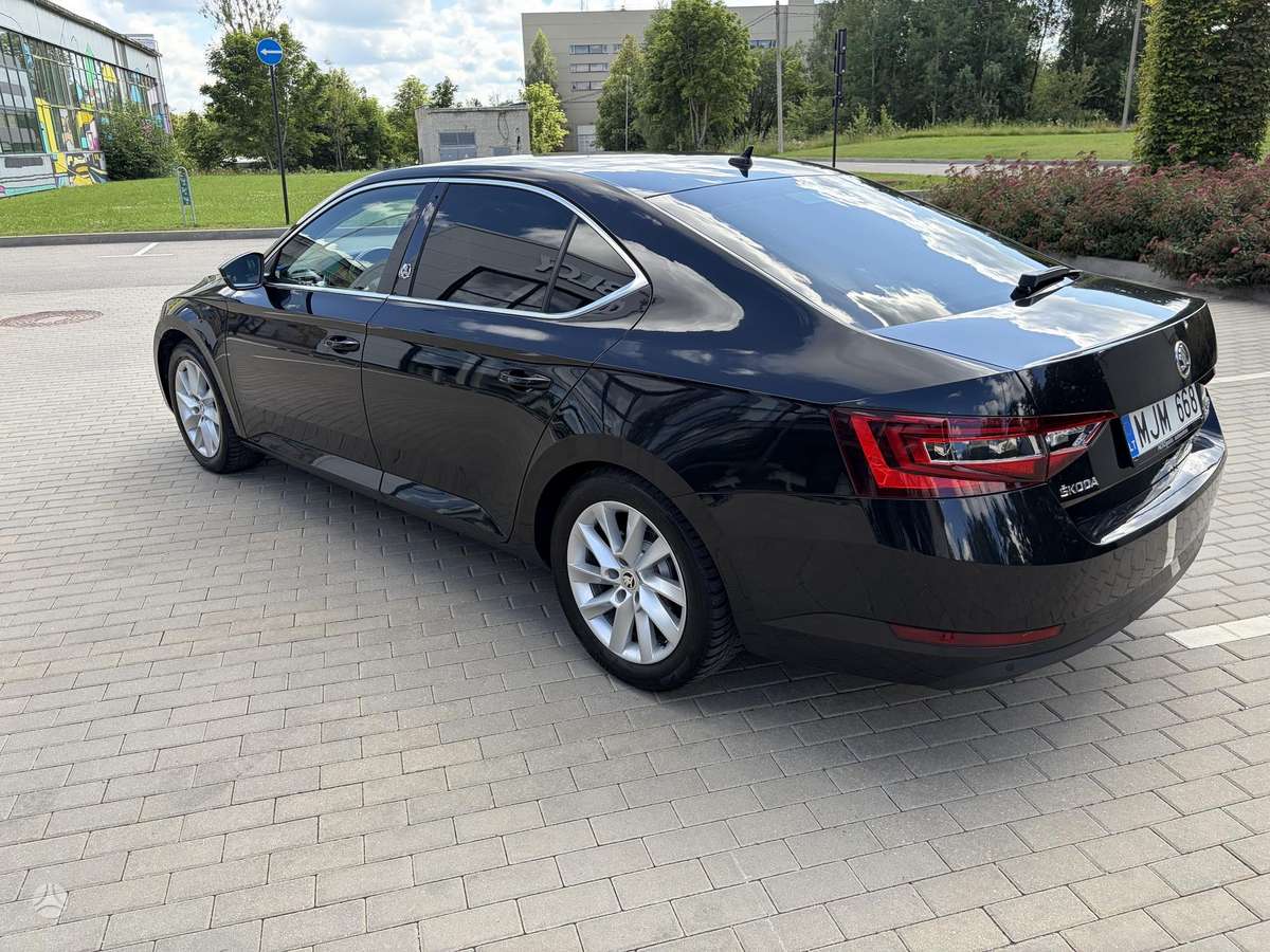 Škoda Superb - 4