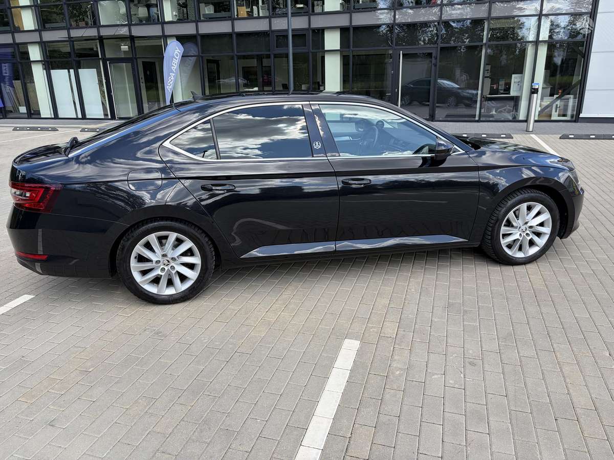 Škoda Superb - 8
