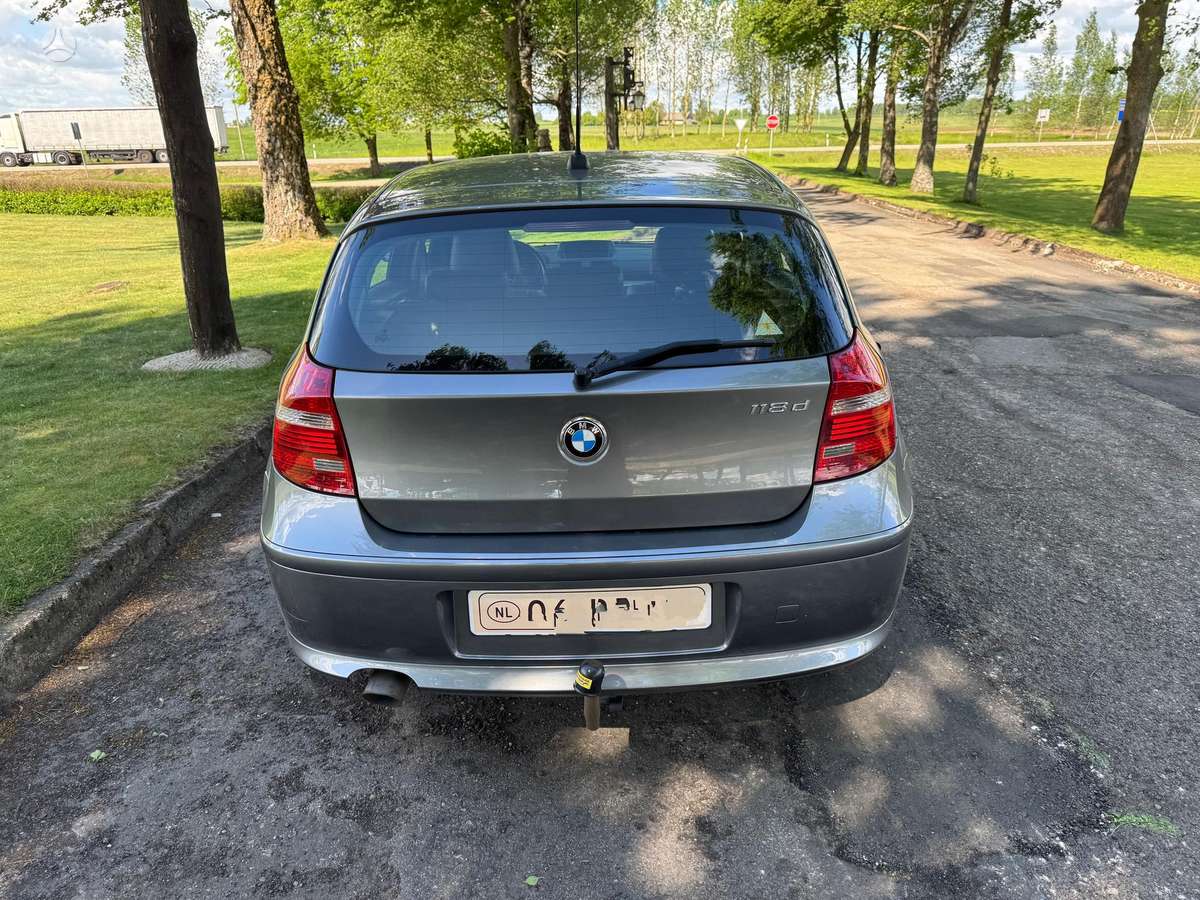 BMW 118, 2.0 l., hatchback
