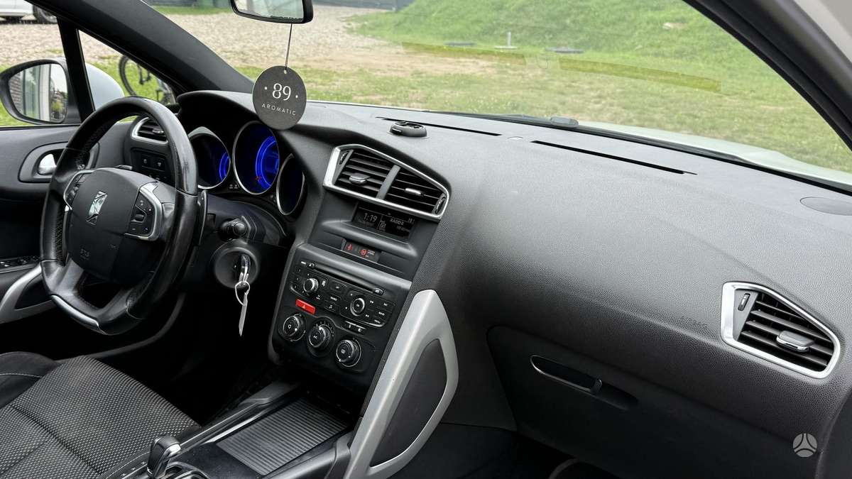 Citroen DS4, 1.6 l., hatchback