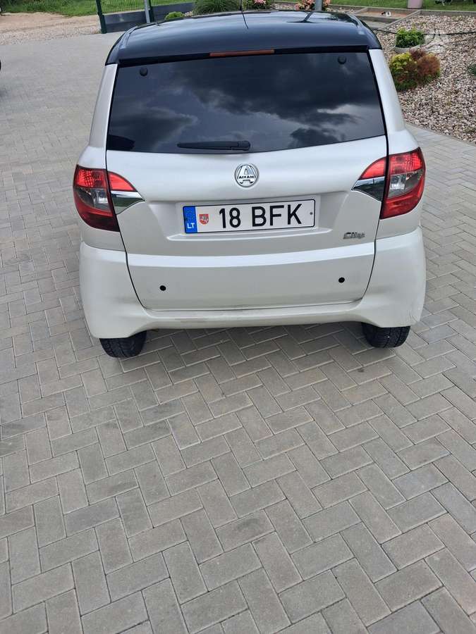 Aixam S8, 0.4 l., Минивэн